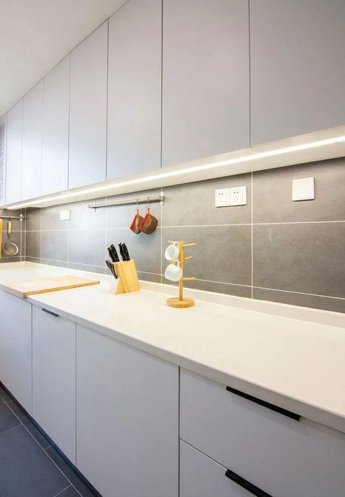 簡(jiǎn)裝下的精致效果 118平三室兩廳，大白墻的清爽哲學(xué)與生活智慧